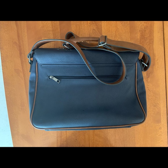 Aldo brand portfolio. - Picture 2 of 4